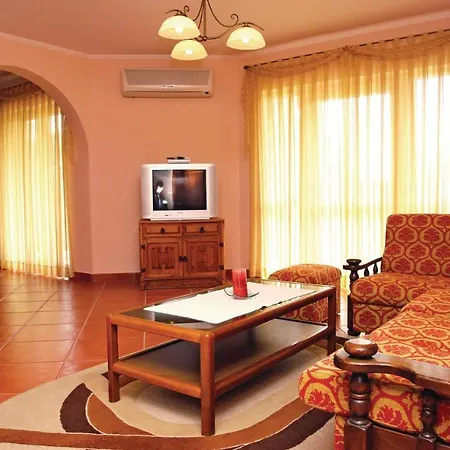 Apartment 2 Bedroom Awesome Apartment In Novigrad *
