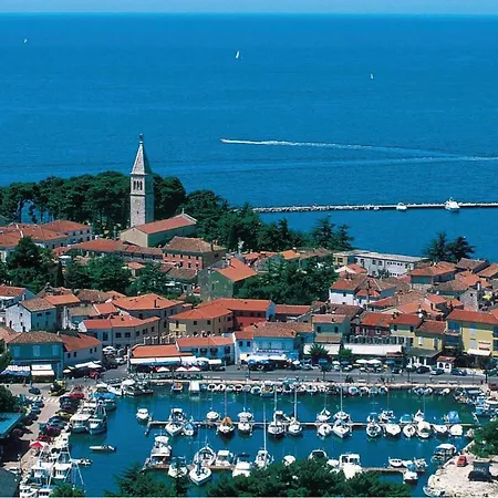 2 Bedroom Awesome Apartment In Novigrad