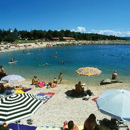 2 Bedroom Awesome Apartment In Novigrad