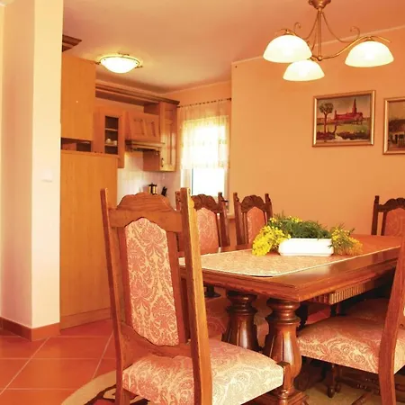 2 Bedroom Awesome Apartment In Novigrad